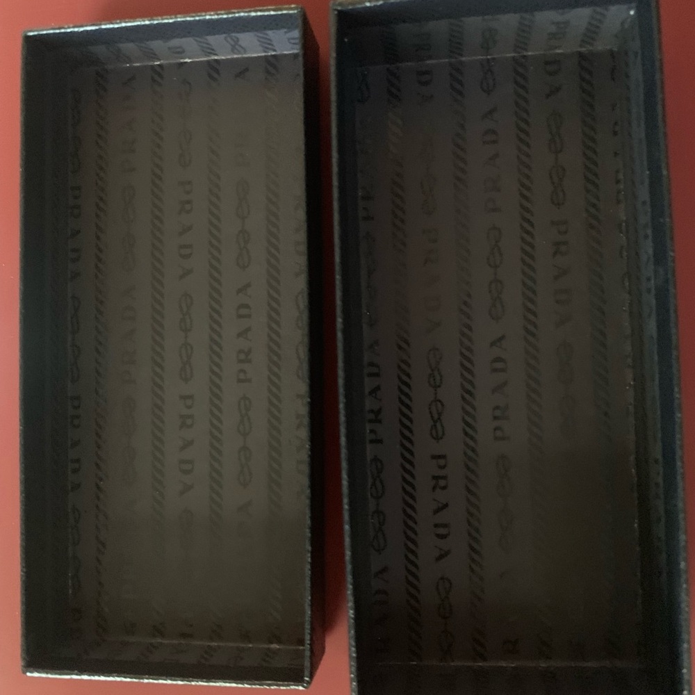 Prada Frame - image 7